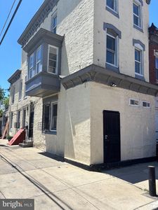 924 W Silver St
