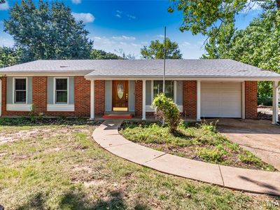 Property at 2614 Baltusrol Dr, Saint Louis, MO