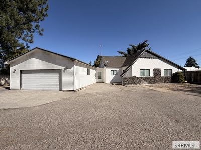 1455 Clark Dr