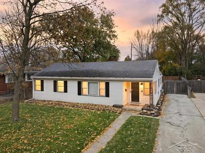 709 Maple St