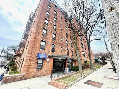 8746 Chelsea Street #3J