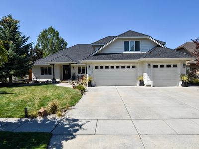 3339 NE Sandalwood Dr