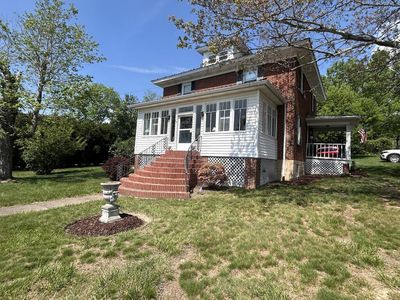 900 W North St