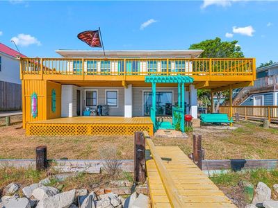 318 Pineda St
