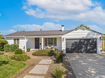 3261 Saint Mathews Dr