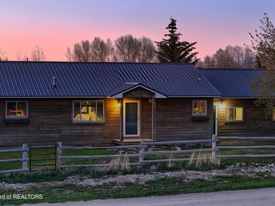 604 Trail Rd