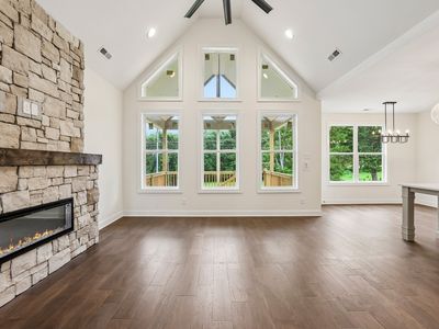 210 Cascade Dr