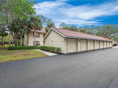 225 Robin Hood Cir UNIT 103