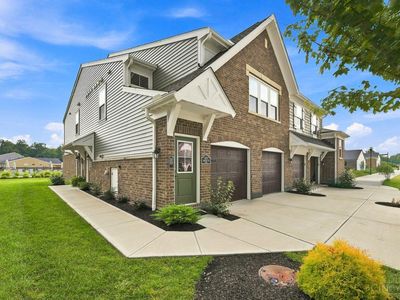 5870 Parkview Ln Unit 201