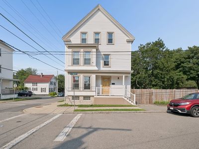185 Richmond St