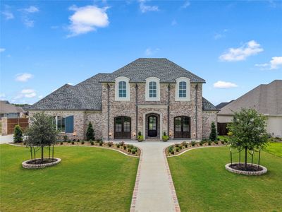 1012 Roses Run
