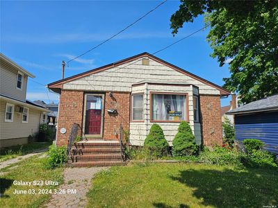 30 Woodcrest Street