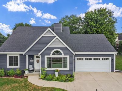 2554 S Sterling CIRCLE