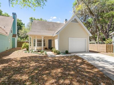 Property at 4 Mariners Ct, Port Royal, SC