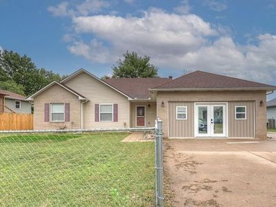 1422 W Macon St