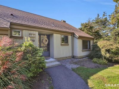 433 Heritage Village #B