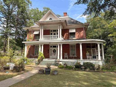 850 N Main St