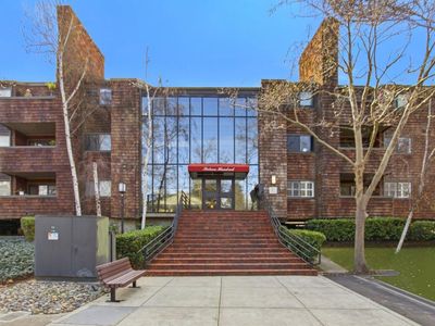 1608 La Terrace Cir