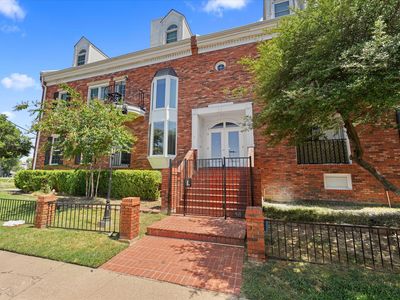 4034 Rawlins St APT 101