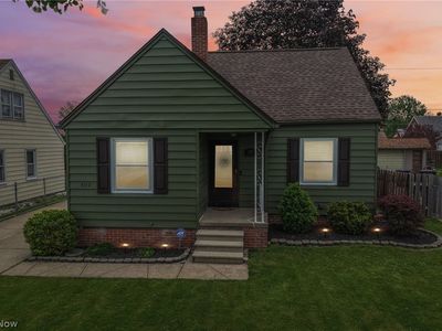 Property at 4319 Rockland Dr, Brooklyn, OH