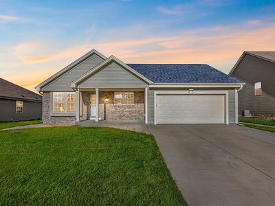 52 Rushmore Ln