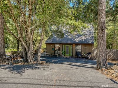 9260 Hoberg Dr