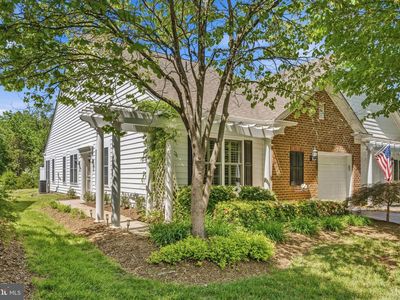 44394 Oakmont Manor Sq