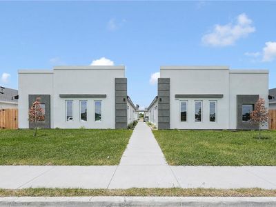 1233 Country Club Dr