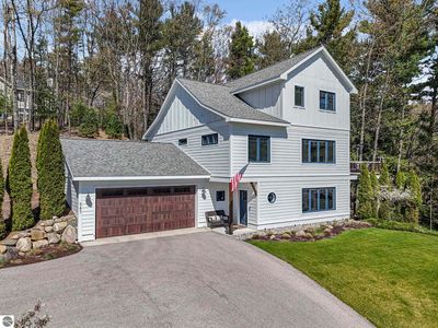 547 Hidden Ridge Dr