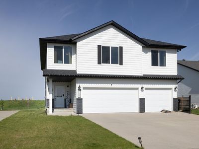 1150 Albert Ct W