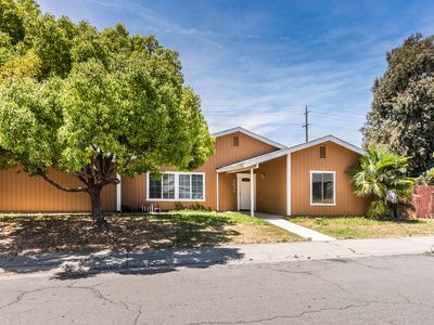 4631 Country Scene Way