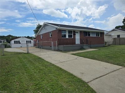 919 Warfield Dr