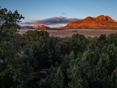 1617 N Mount Zion Dr