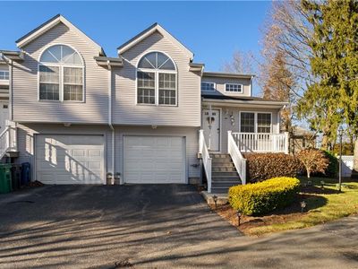 11 College Hill Rd APT 4A