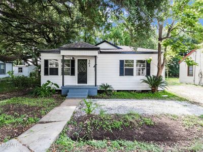 303 Thelma Dr