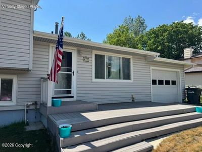 951 Riverbend Dr
