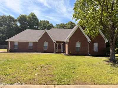 2345 Greencliff Dr