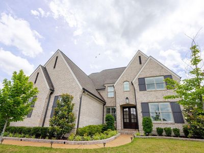 712 Cypress View Cir W