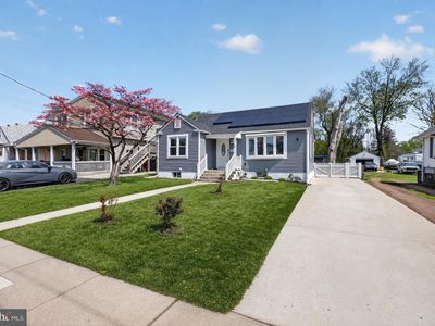 24 Alden Ave
