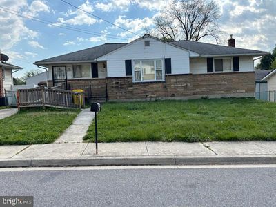 1002 Rosedale Ave