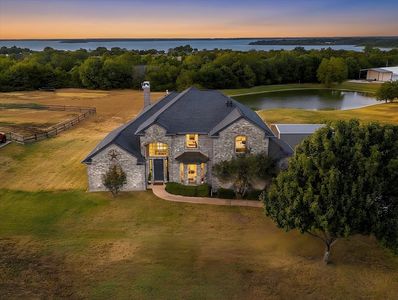 930 Lakeridge Dr
