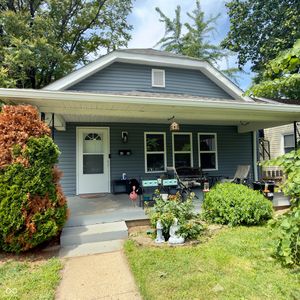 4350 Kingsley Dr