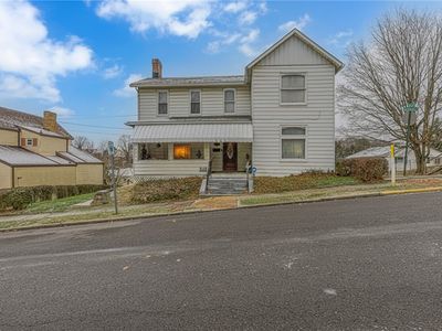 143 Arabella St