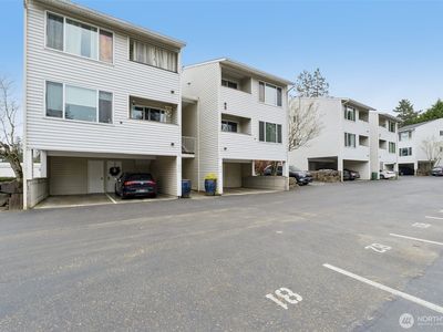 20301 19th Avenue NE #602