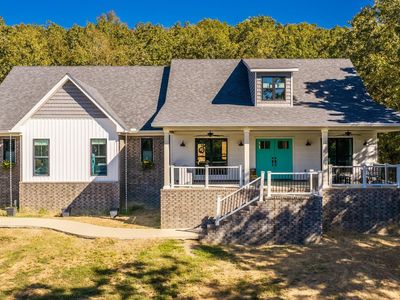 32 Mystic Ln