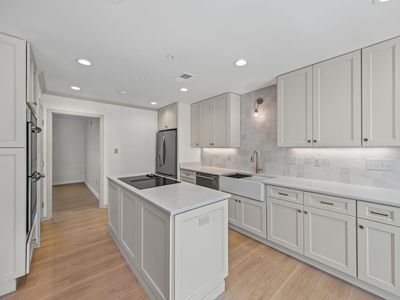 10661 Chapel Hill Rd