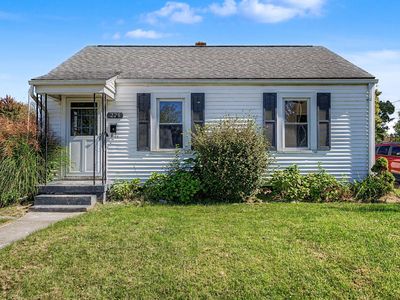228 N Douglas Ave