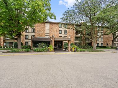 301 Lake Hinsdale Dr APT 303