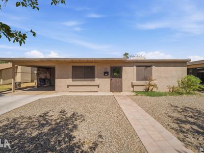 2049 S 11th Ave