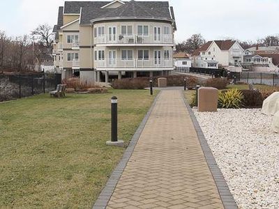 600 Clarence Avenue #2D